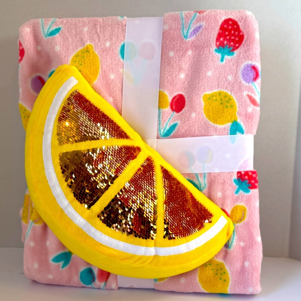 C&C California Kids Pink Blanket with Yellow Sequin Citrus Pillow Set
